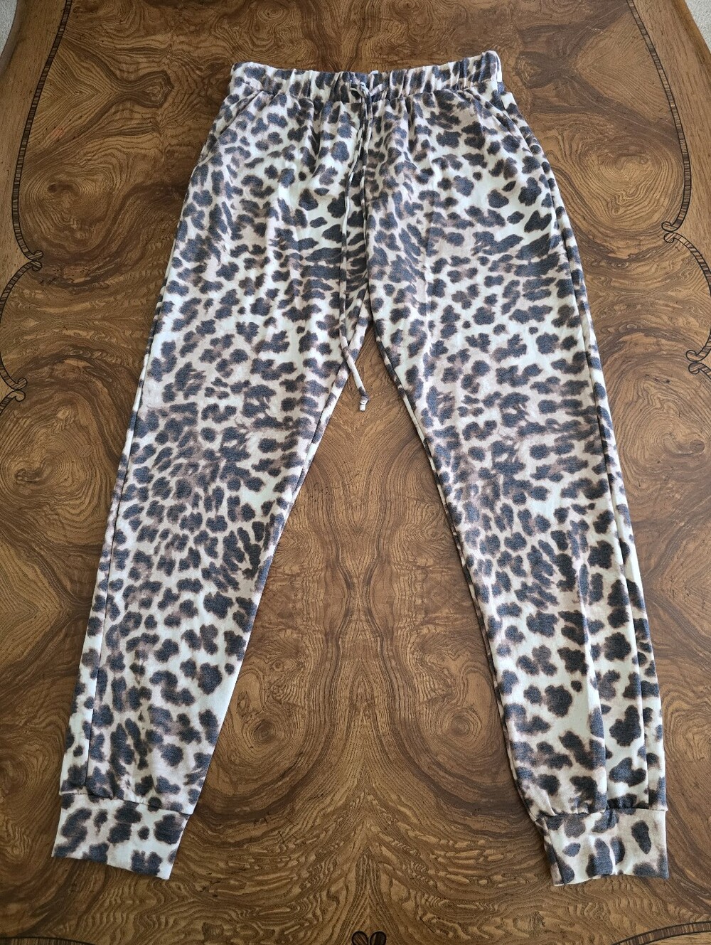 Texas True Threads Leopard Animal Print Jogger Sweatpants Womens Size M